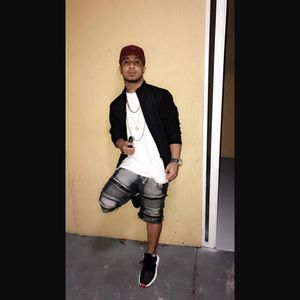 Meet your Posher, Hector jhonel